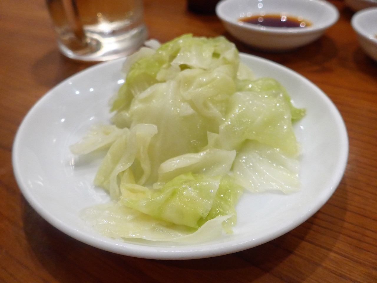 新宿御苑前「餃子の福包」へ行く。_f0232060_1849011.jpg