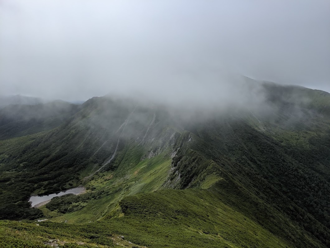 あざびゅ~ (見方を変えれば)「♯1 幌尻岳」_d0198793_10091292.jpg