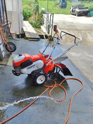 兼業農家は近所のお手伝い作業_c0336902_14115592.jpg