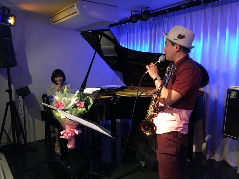 広島でジャズ ジャズライブ カミン Jazzlive Comin広島 本日9月2日のライブ_b0115606_11573739.jpeg