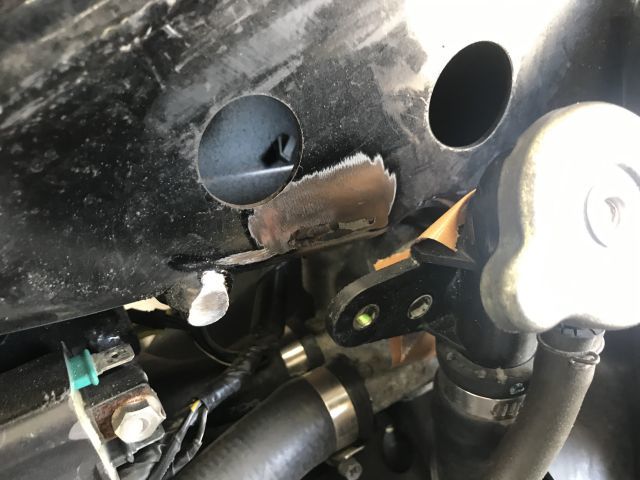 CB400 カスタム タンクマウント製作中!_a0164918_20204241.jpg