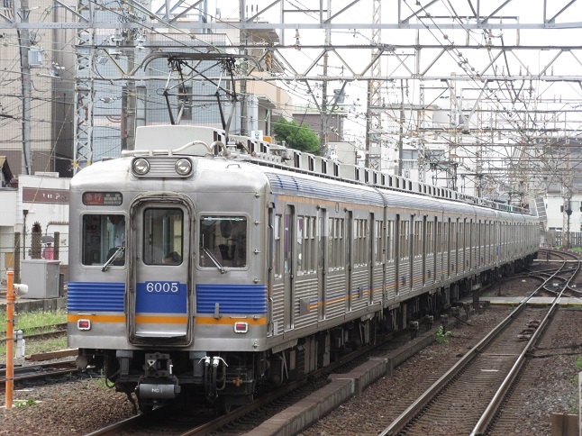 そこに 電車 があるからｒｅｔｕｒｎｓ ２日目その２ 堺東界隈 赤い電車は臼い線