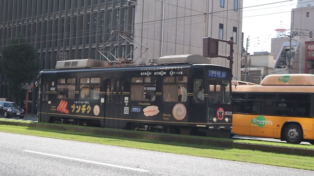 藤田八束の素敵な喫茶店@鹿児島市内で出会ったコーヒーショップの素敵なマスター、大人のコーヒーが最高です。・・・鹿児島の喫茶店「マリアッチ」、お洒落な喫茶店_d0181492_23031698.jpg