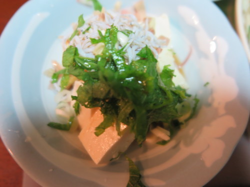 朝:サラダプレート、野菜ジュース、茄子の糠漬け 昼:大麦大豆紫蘇ヒジキ🍙&焼鳥ももタレ 夜:日清焼きそば、とうもろこし&冷奴_c0075701_20160452.jpg