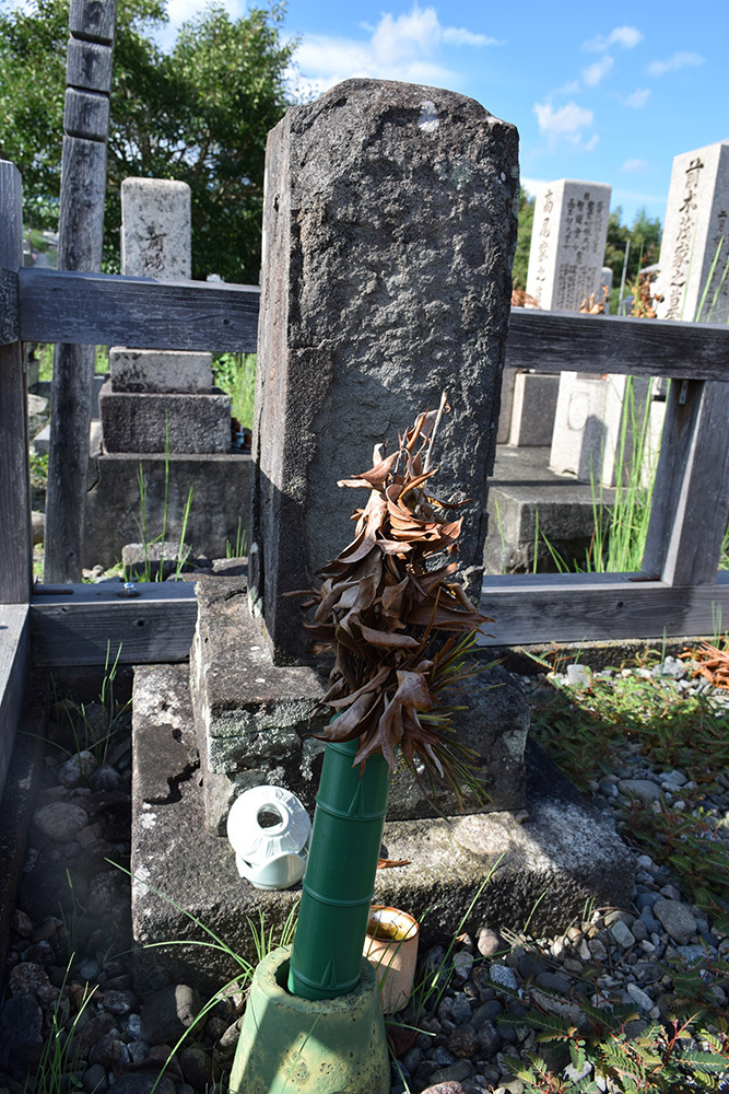 天誅組の足跡を訪ねて。 その10 「五條代官 鈴木源内墓所」_e0158128_17560699.jpg
