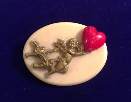 天使のブローチ_f0196455_13315448.jpeg