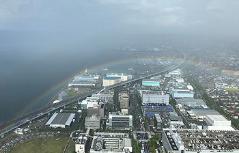 虹を下に_e0103024_20332015.jpg