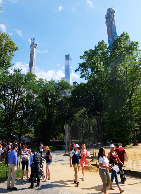 セントラルパークの野球場、ヘクシャー・ボールフィールズ（Heckscher Ballfields）_b0007805_21435840.jpg