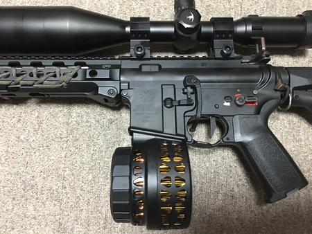 次世代M4 その45 IRON AIRSOFT製 X-15タイプ 電動ドラムマガジン