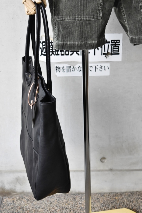SLOW LEATHER TOTE NEW_d0152280_07465967.jpg