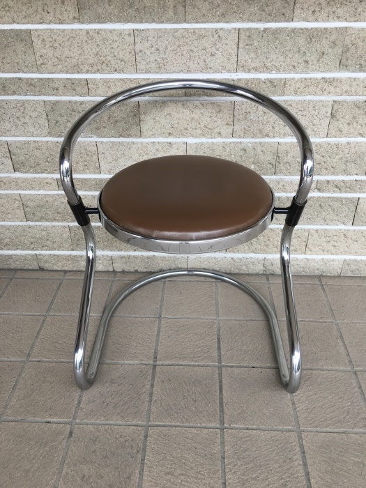 \"HIKARI FURNITURE\" Cantilever Chair_f0158009_05431170.jpeg