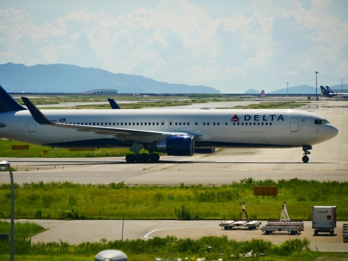 　　関西国際空港へ　５年前の記事です　　２０２４-０９-０１　００：００　　_b0093754_21381976.jpg