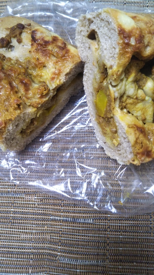 カリンベーグル 夏野菜カレー_f0076001_23303419.jpg
