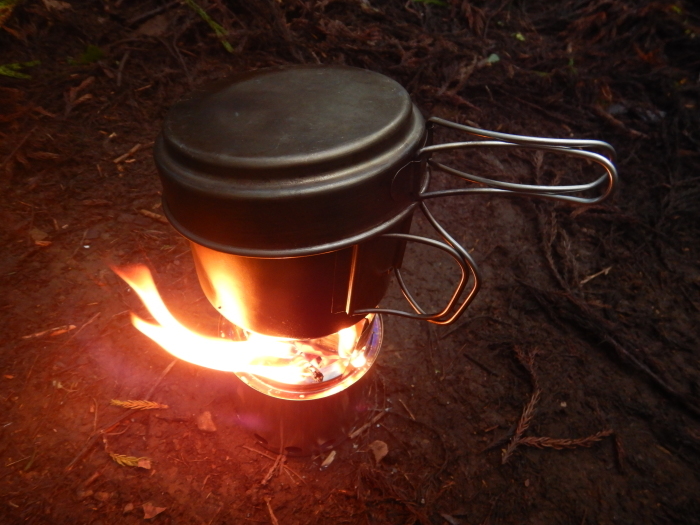 NOMADIC STOVE 【BushBuddy】Trekker Ultra ネイチャーストーブ 点火式 ブログ その3 : BIG FISH