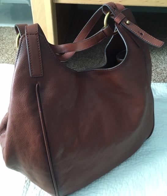 老舗 FRYE(フライ)の革製バッグ_e0350971_09465885.jpg