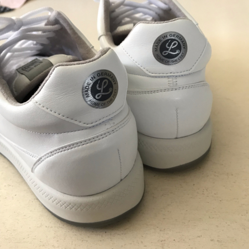 LUNGE WHITEが欲しかった!_e0357389_15541426.jpg