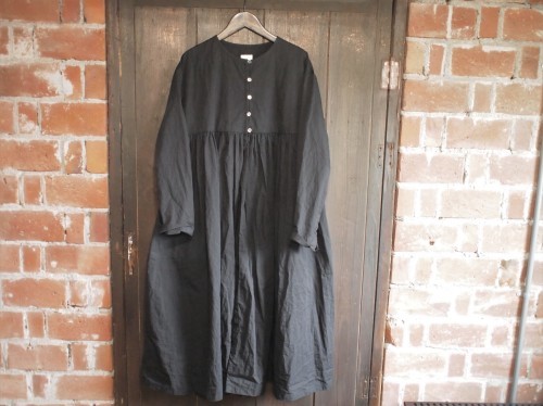 素敵な洋服の入荷…_d0228193_11082005.jpg