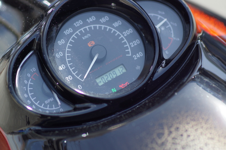 2010年 V-ROD For sale!_e0127304_17342391.jpg