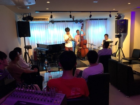 広島 Jazzlive Cominジャズライブ カミン 明日9月9日月曜日のジャズライブ_b0115606_12061829.jpeg