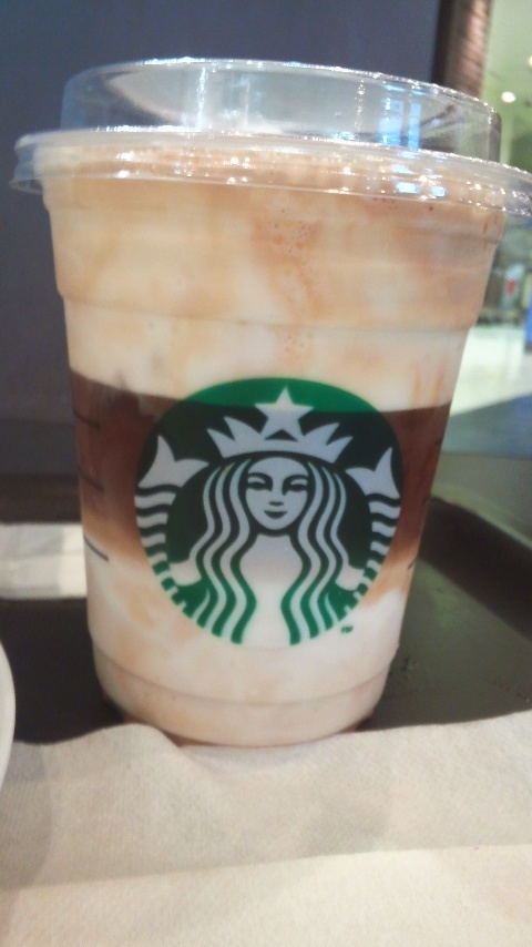 【スタバとタリーズ】_b0009849_16363728.jpg