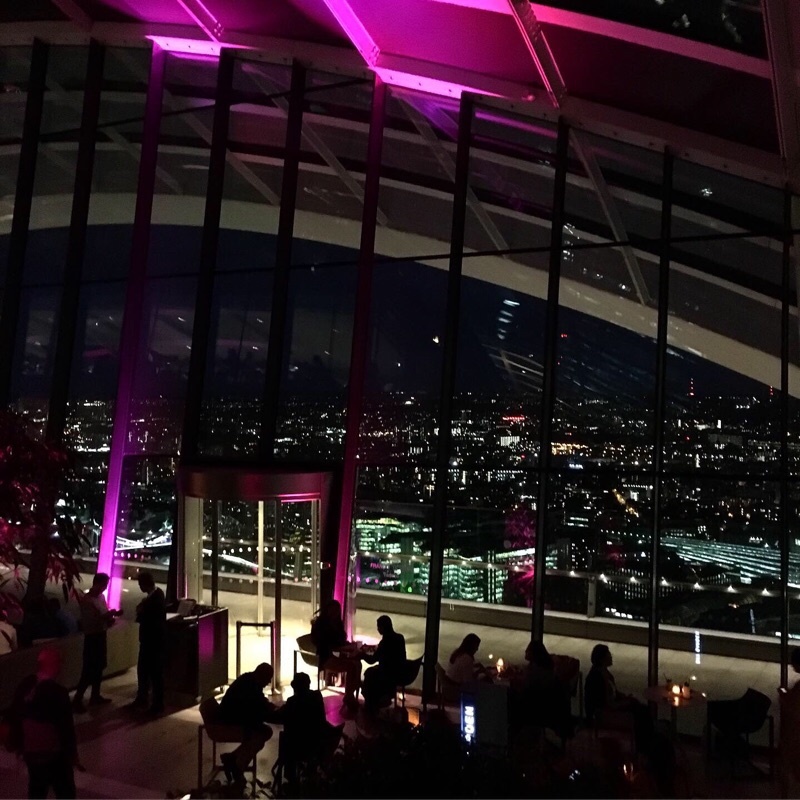 新旧ロンドンの知らない顔(イギリス買付旅2019)_e0338157_00300772.jpeg