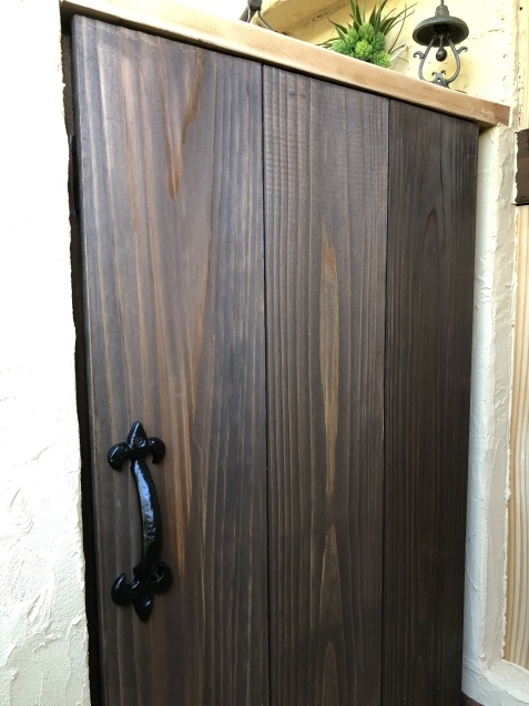 Diy もどき小屋 カウンター下に扉を付けました 小さな棲家 Diy もどき小屋 カウンター下に扉を付けました 小さな棲家