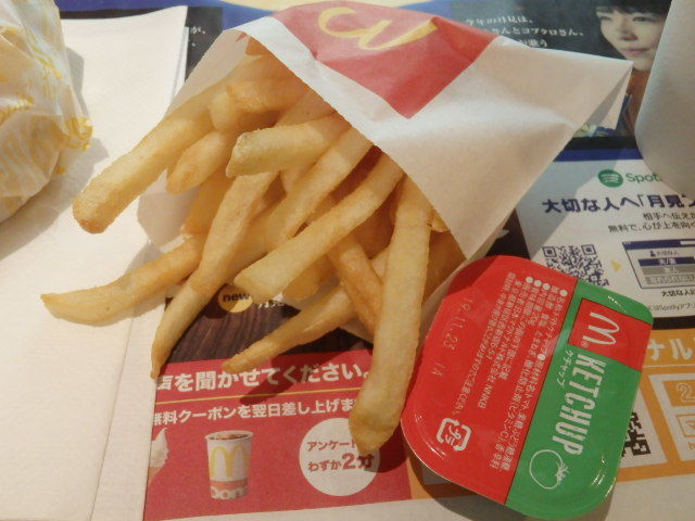 マクドナルド 天満駅前店_c0118393_09390400.jpg