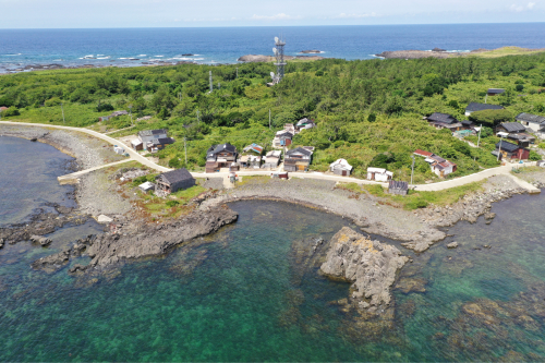 海界の村を歩く 日本海 舳倉島_d0147406_13114425.jpg