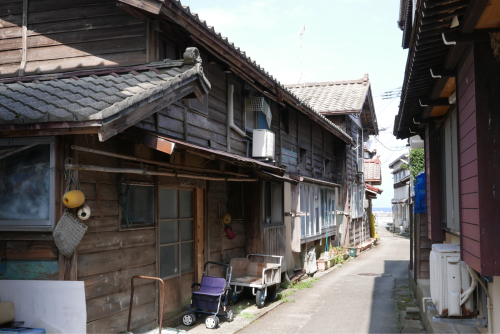 海界の村を歩く 日本海 粟島_d0147406_23182282.jpg
