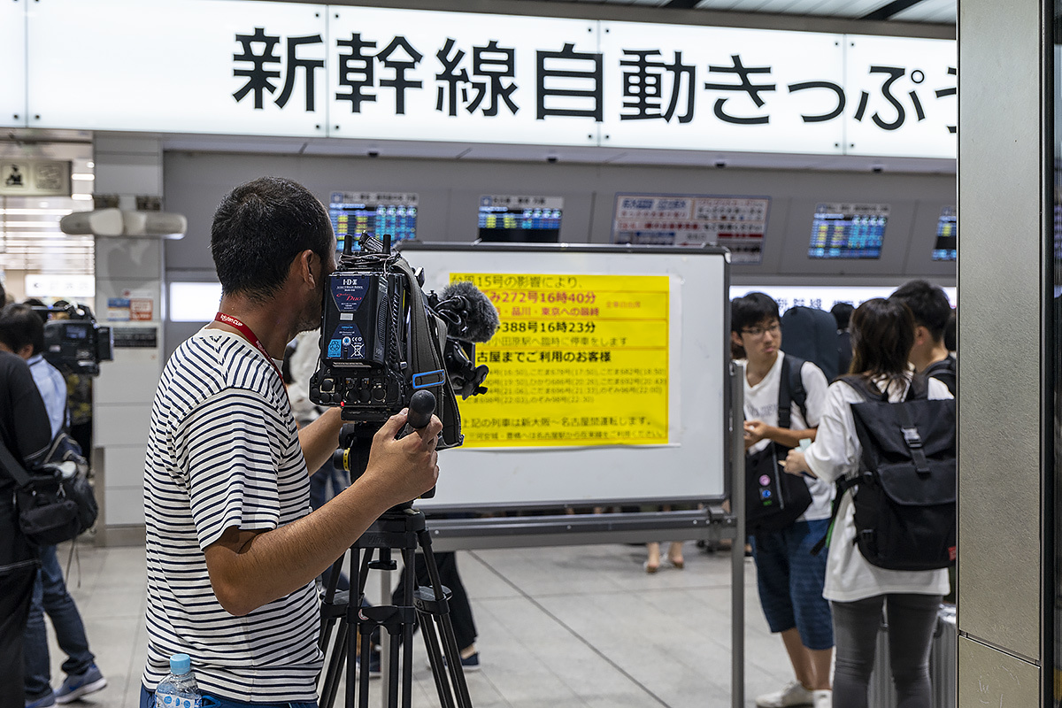 大阪は暑かった! 撮影会も熱く燃えました! でも、帰れない〜! 9月8日(日) 6677 _b0069507_05350106.jpg
