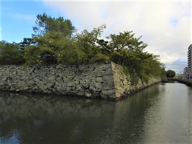 f0354923_23241400.jpg