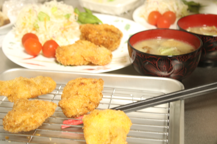 チキンカツの誘惑。_d0164343_1335318.jpg