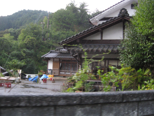 北九州の旅 小鹿田焼皿山の巻_b0153663_17383993.jpg