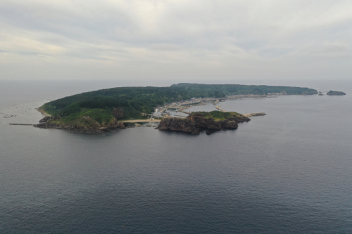 海界の村を歩く 日本海 飛島_d0147406_13580067.jpg