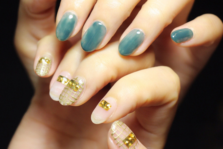 GOLD_a0117115_08291206.jpg