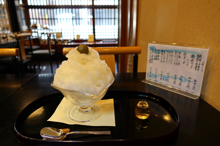 京の夏の旅2019 －かき氷巡り（大極殿本舗 栖園）－ _b0169330_7193539.jpg