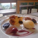 恐るべし・・・24時間以上、食べて、飲み続けた、呆れた年より四人組_b0396150_15390002.jpg