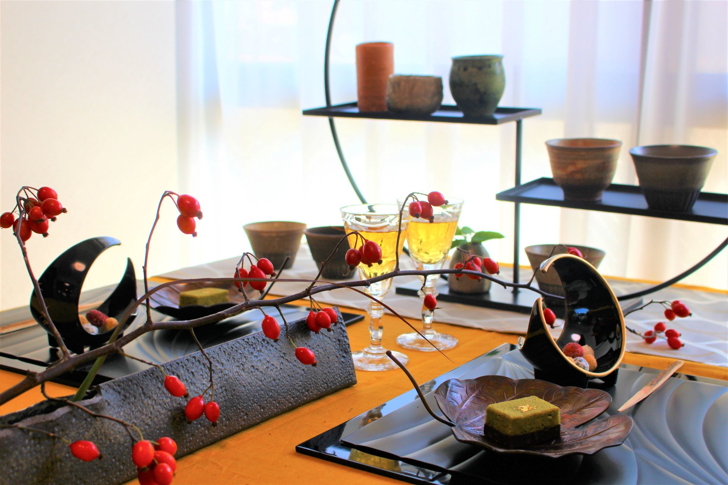テーブルコーディネート 10月レッスン 秋とほうじ茶と信楽焼き のご案内 神戸 芦屋発 お茶とお菓子とテーブルコーディネート テーブルコーディネート 10月レッスン 秋とほうじ茶と信楽焼き のご案内 神戸 芦屋発 お茶とお菓子とテーブルコーディネート