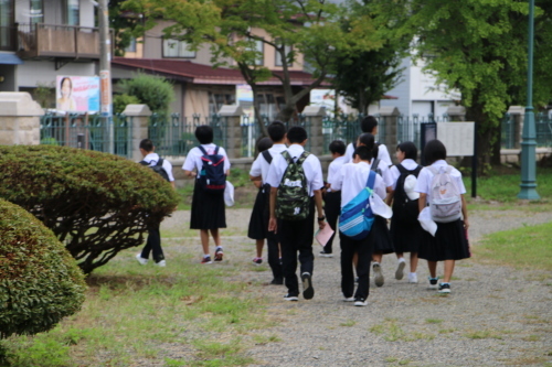 白鷹町立白鷹中学校様が重文本館をご見学_c0075701_16321397.jpg