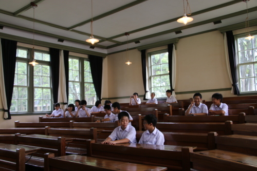 白鷹町立白鷹中学校様が重文本館をご見学_c0075701_16325651.jpg