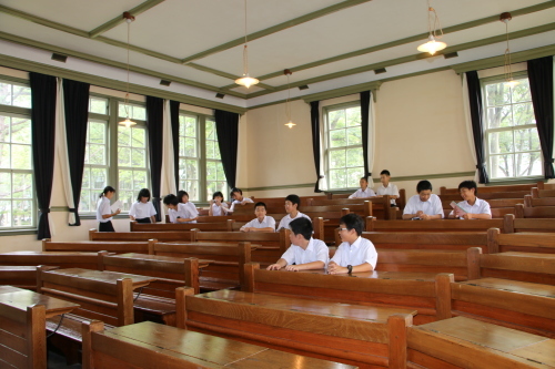 白鷹町立白鷹中学校様が重文本館をご見学_c0075701_16331294.jpg