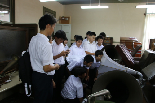 白鷹町立白鷹中学校様が重文本館をご見学_c0075701_16331917.jpg