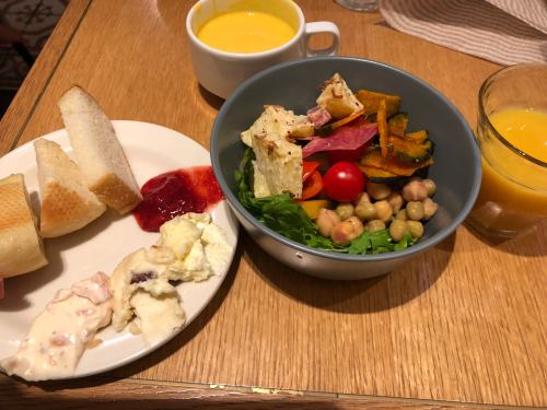 梅田子供連れてのランチ エンジョイヨガ 楽しい部屋 千里丘 梅田子供連れてのランチ エンジョイヨガ 楽しい部屋 千里丘