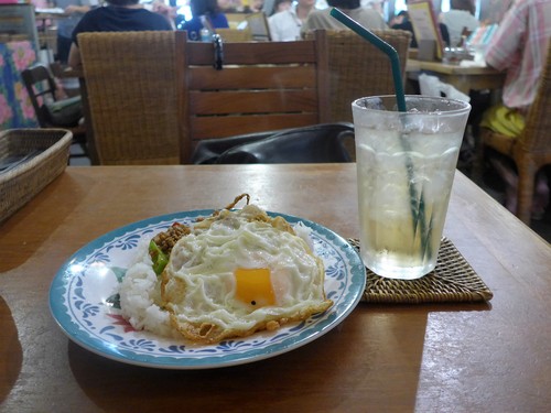 吉祥寺「アムリタ食堂」へ行く。_f0232060_2041977.jpg
