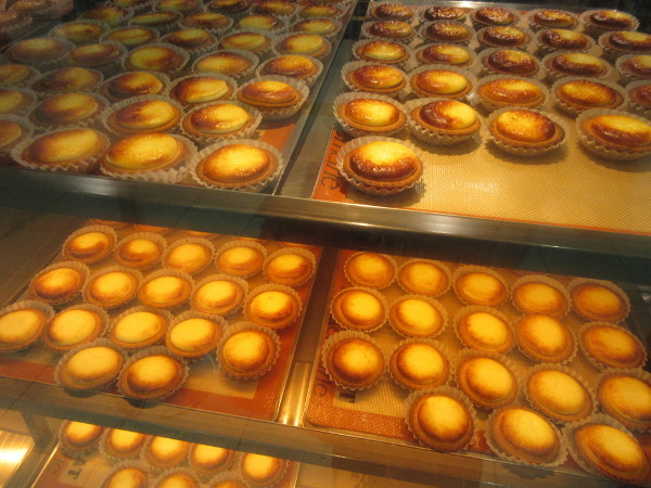 BAKE CHEESE TART（ベイク チーズタルト）池袋店_c0152767_20592075.jpg