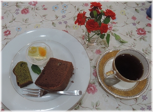 秋を感じた朝でしたが、日中はまだまだ~_f0223914_19171804.jpg