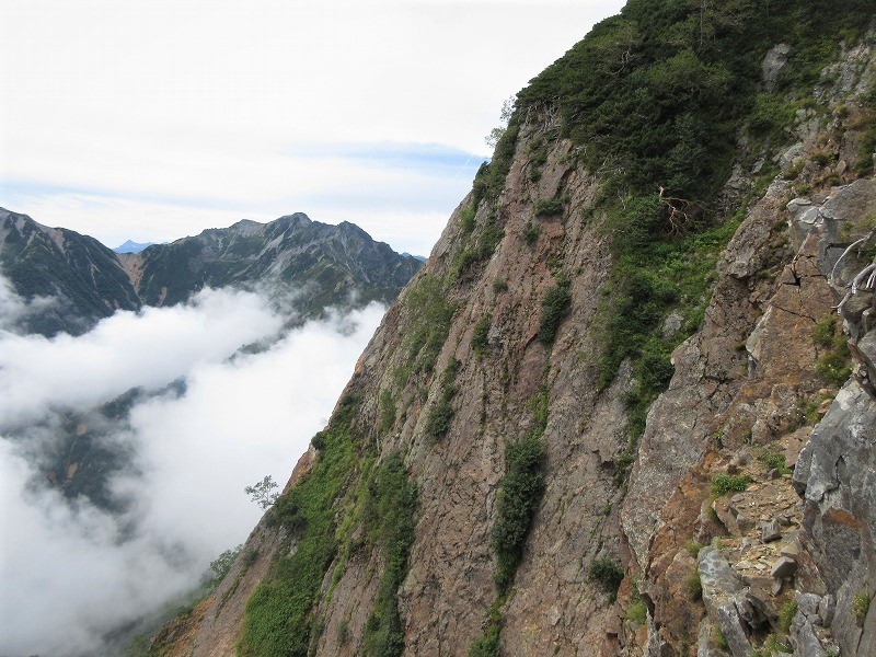 中部山岳　針ノ木岳を越えて　Day2　赤沢岳から新越乗越を越えて種池へ　　　　　Mount Akazawa in Chūbu-Sangaku National Park_f0308721_20541197.jpg