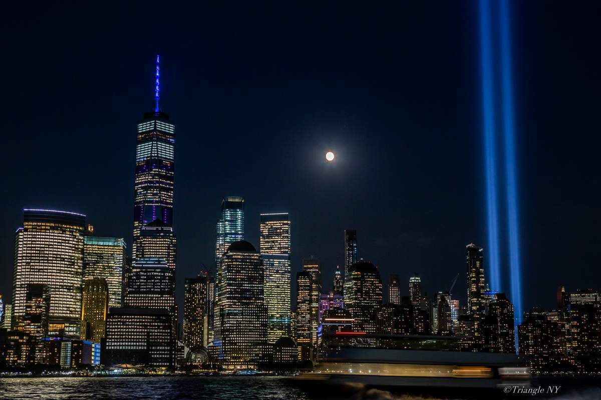 Tribute in Light 2019_a0274805_04351220.jpg