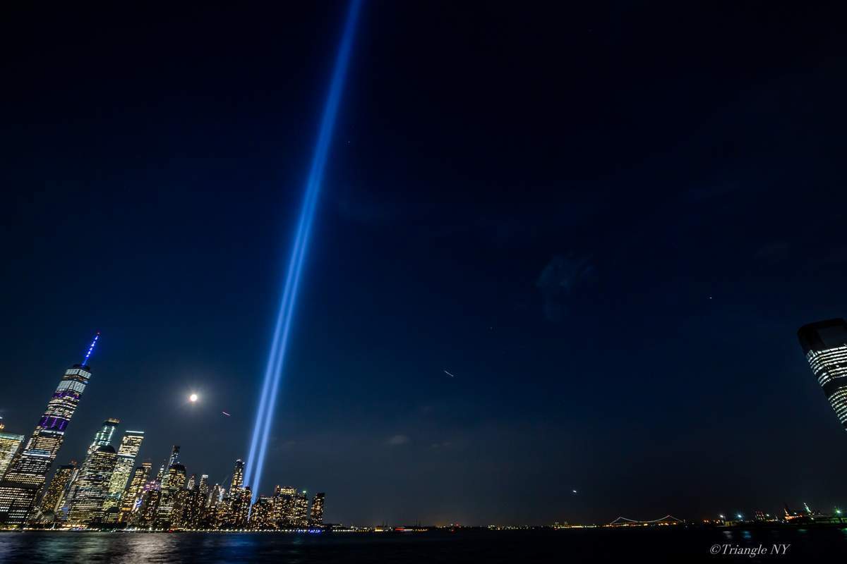 Tribute in Light 2019_a0274805_04352377.jpg