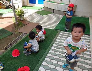 キッズのみんなも元気です_e0325335_13491520.jpg